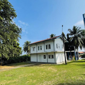 Harbour Breeze Villa kalametiya